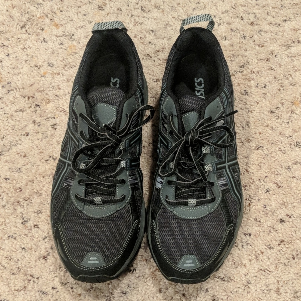 Men's Asics shoes